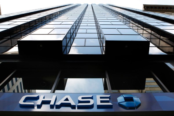 chase-bank-institutes-new-overdraft-policies-time